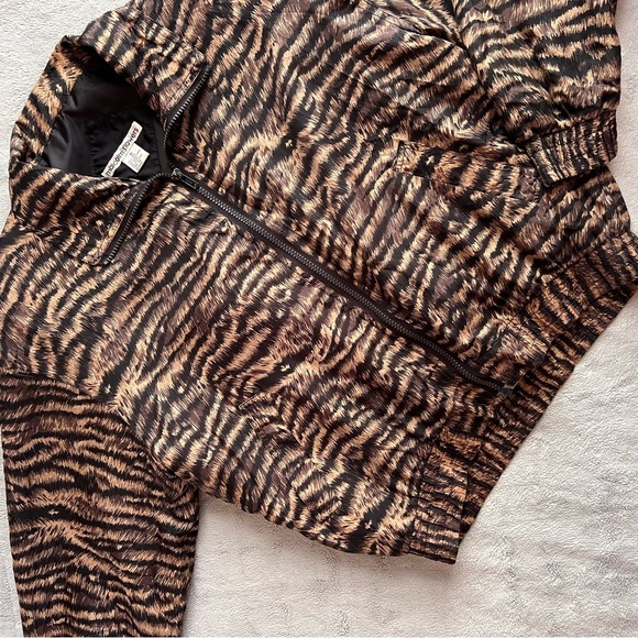 Vintage 80s Malcolm Flowers Silk Leopard Print Windbreaker Zip Bomber Jacket - Picture 1 of 15